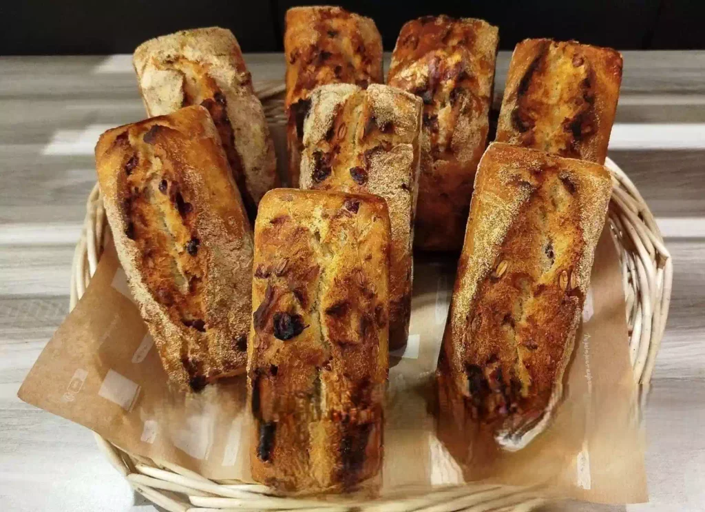 Accueil 5 Pain spécial La Pétrisane aux courges et cranberries riche en saveurs- Au Fournil de Plainfaing